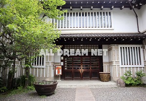 柚木沙弥郎の染色 もようと色彩